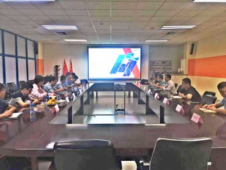 中科院海岸带研究所向导专家一行到尊龙凯时人生就是搏软件考察